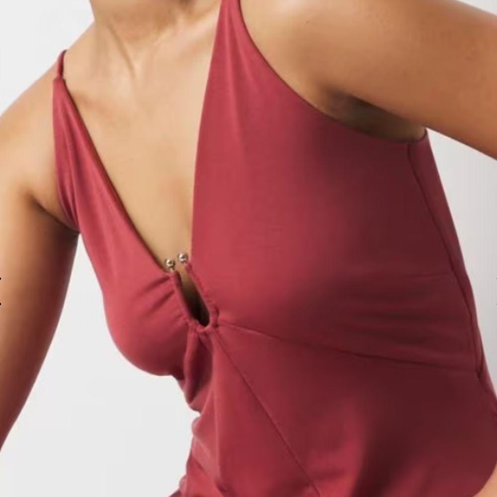Elegant Sleeveless Maxi Dress - Picture 2 of 4